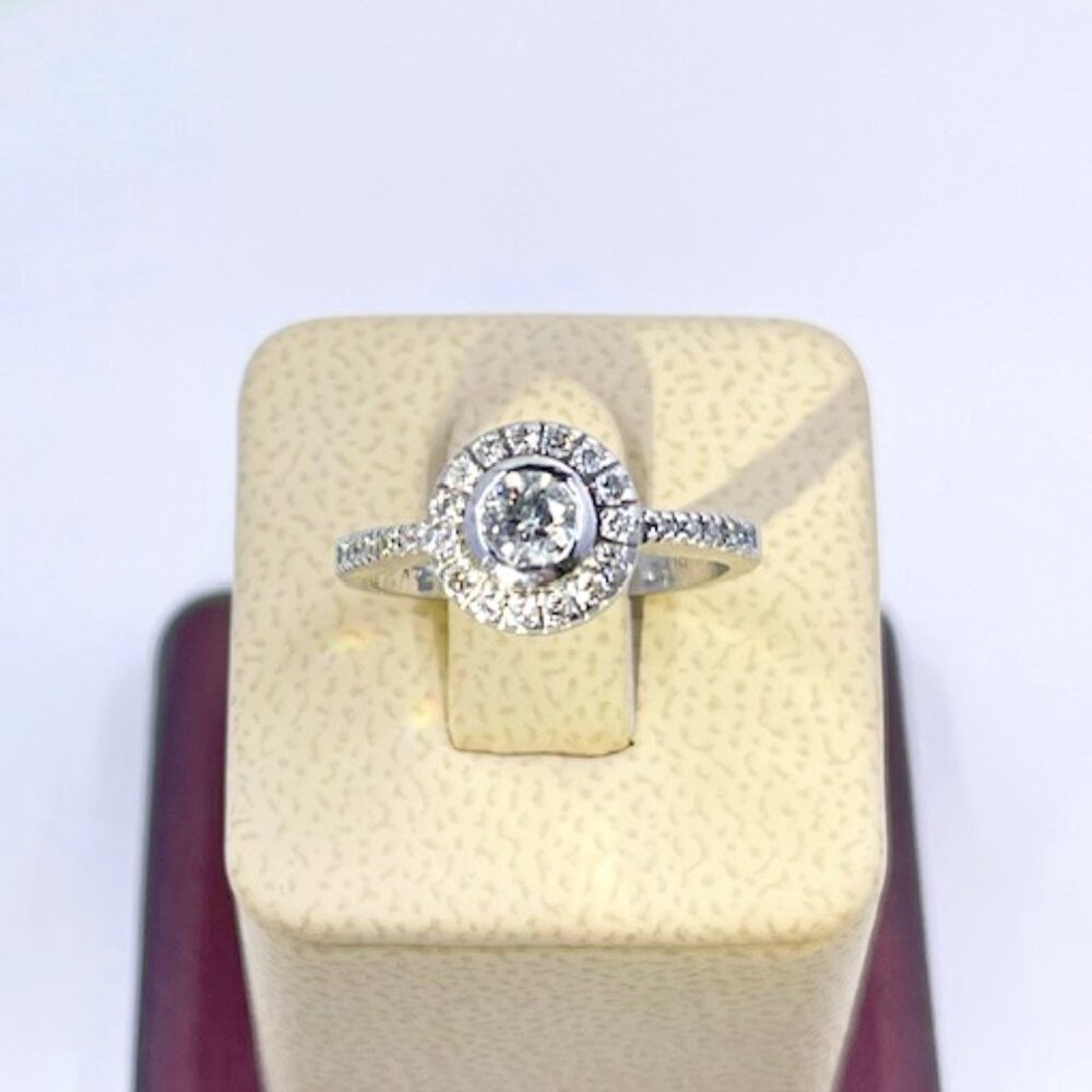 Classic Diamond Ring in 14k white gold